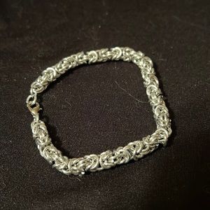 Handmade Byzantine weave chainmail bracelet size 8
